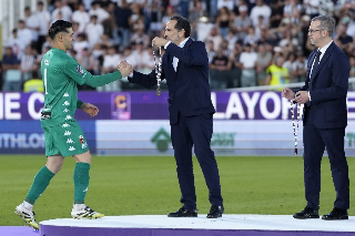 Calcio Serie B - Ascoli, il portiere Vitale rinnova fino al 2028